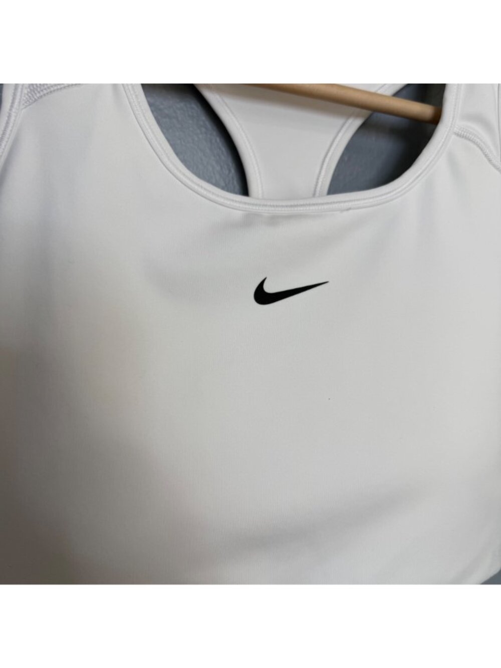 NIKE swoosh padded sports bra in white size L - Picture 5 of 5